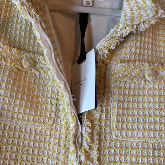 Yellow Textured Short Sleeve Dress - Picture 2 of 3